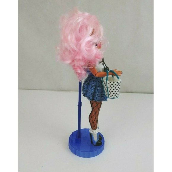 LOL Surprise OMG Doll UPTOWN GIRL With Accessories & Carry Case Locker with Key - Picture 3 of 11